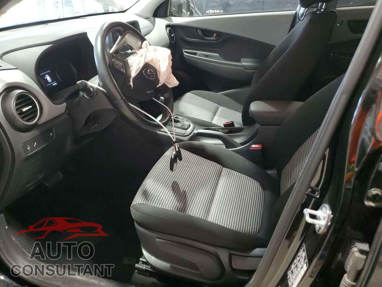 HYUNDAI KONA 2018 - KM8K22AAXJU133473