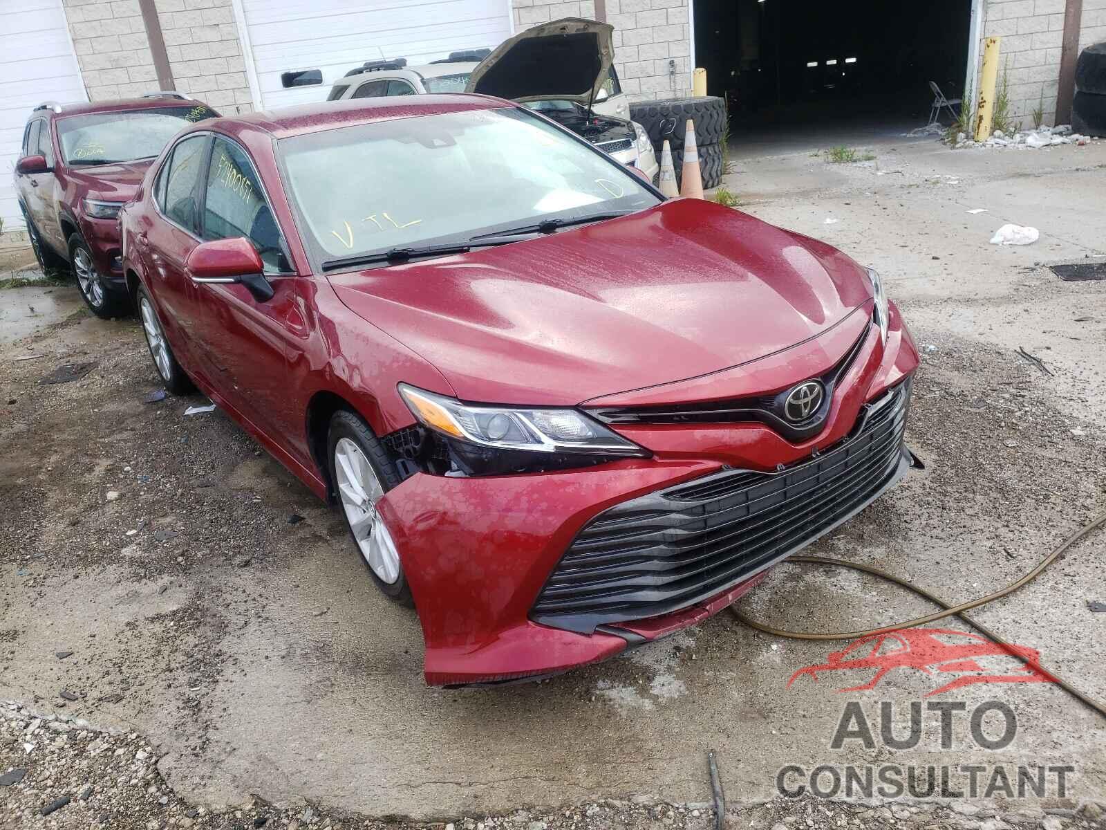 TOYOTA CAMRY 2018 - 4T1B11HK4JU598214