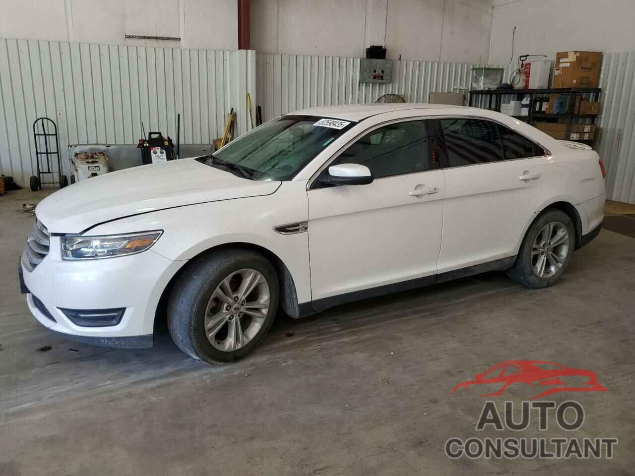 FORD TAURUS 2017 - 1FAHP2E87HG120587