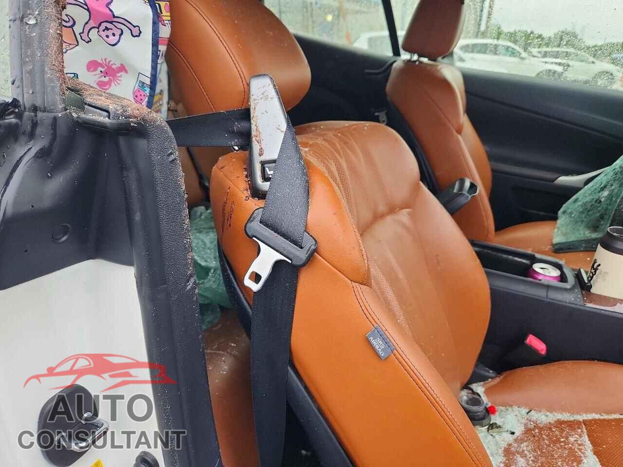 LEXUS IS 2015 - JTHFE2C21F2511541