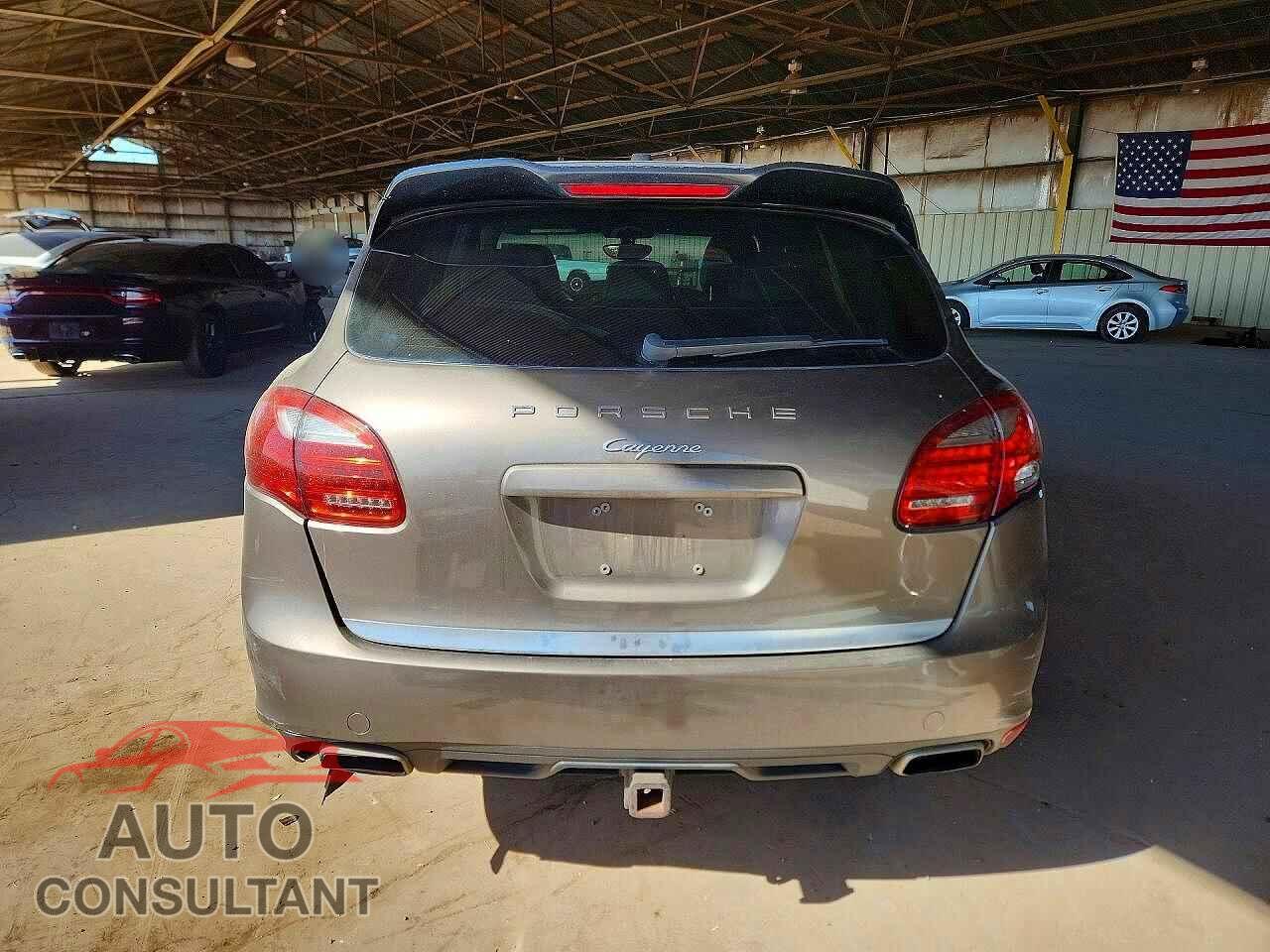 PORSCHE CAYENNE 2012 - WP1AA2A28CLA03758