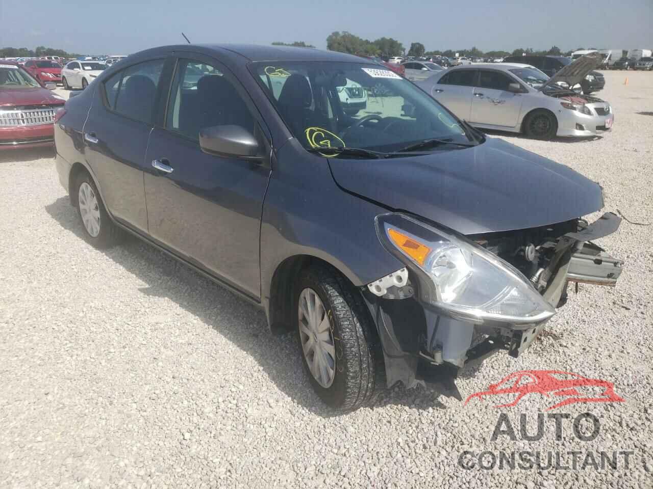 NISSAN VERSA 2017 - 3N1CN7AP8HL839656