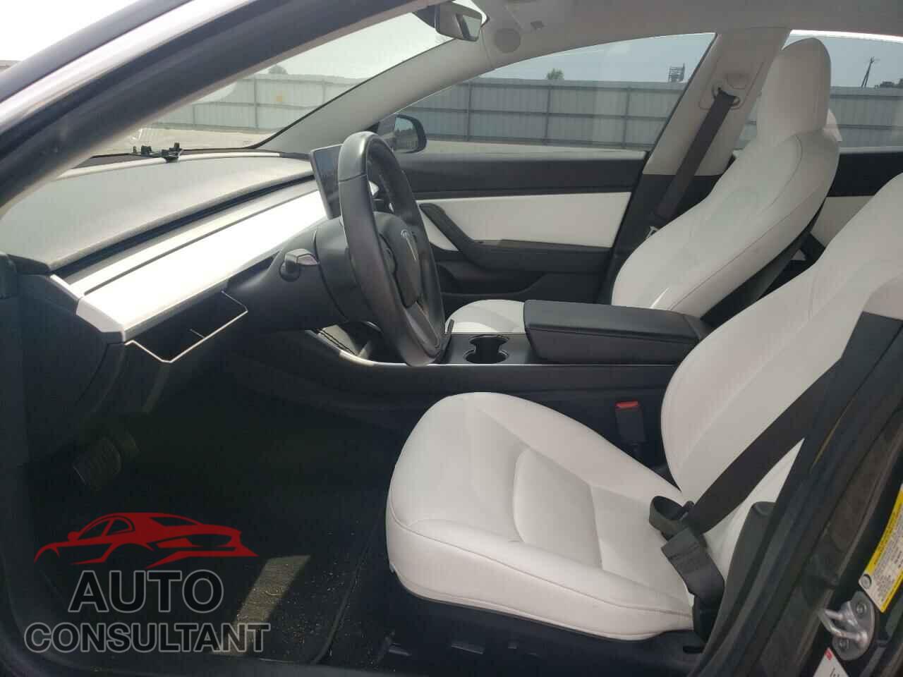 TESLA MODEL 3 2018 - 5YJ3E1EBXJF100415