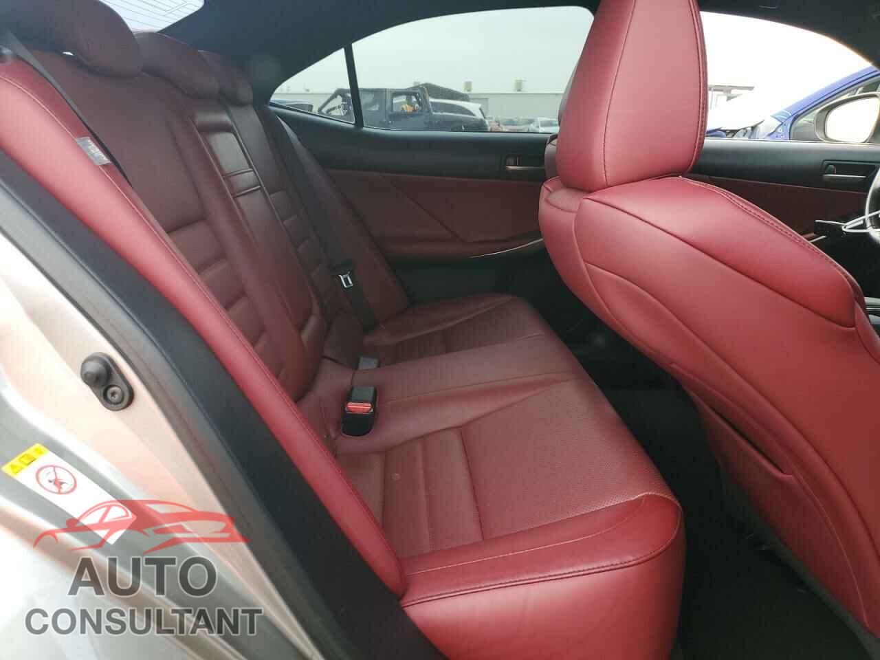 LEXUS IS 2017 - JTHBA1D22H5057109
