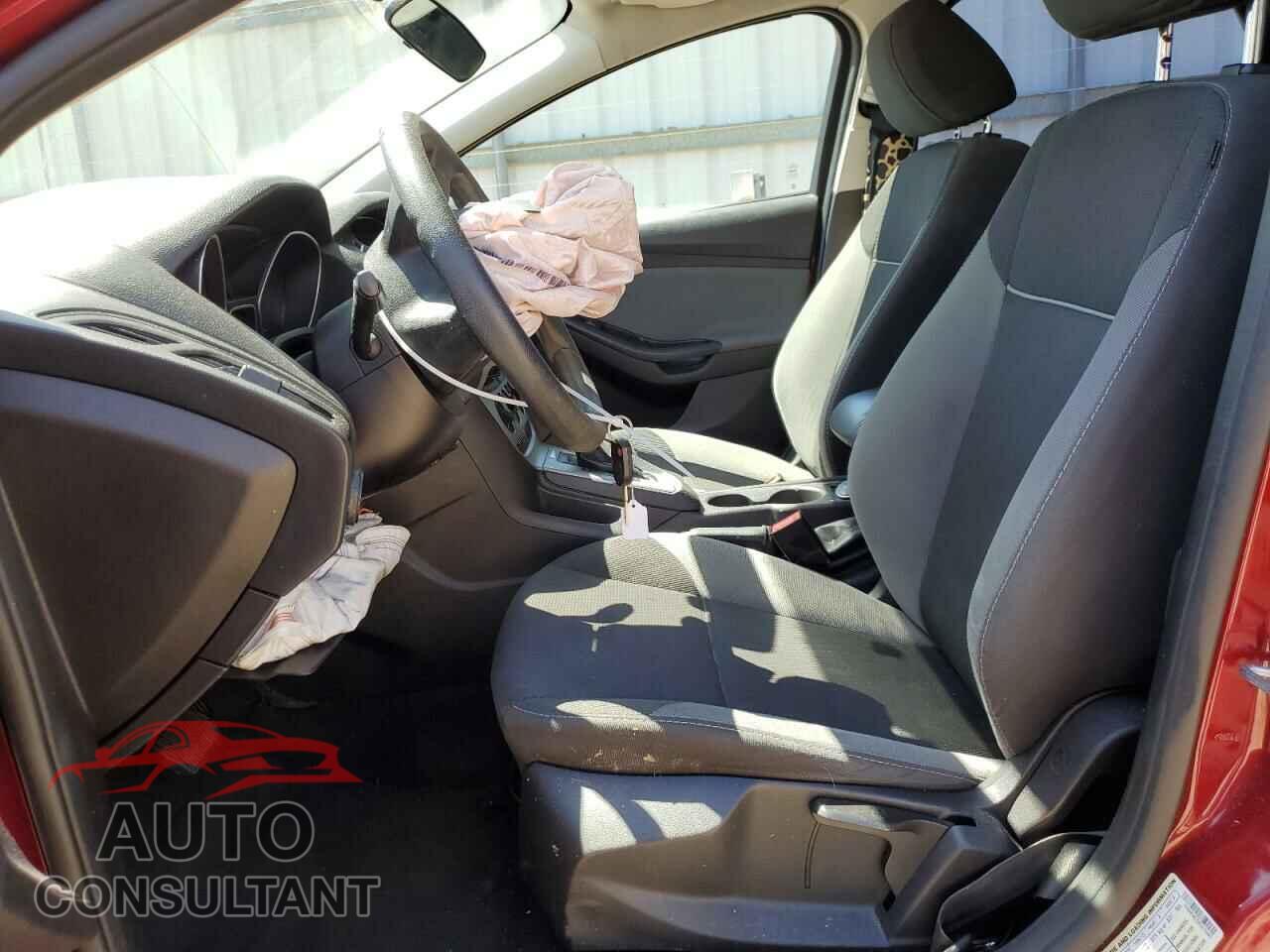 FORD FOCUS 2014 - 1FADP3K20EL273092