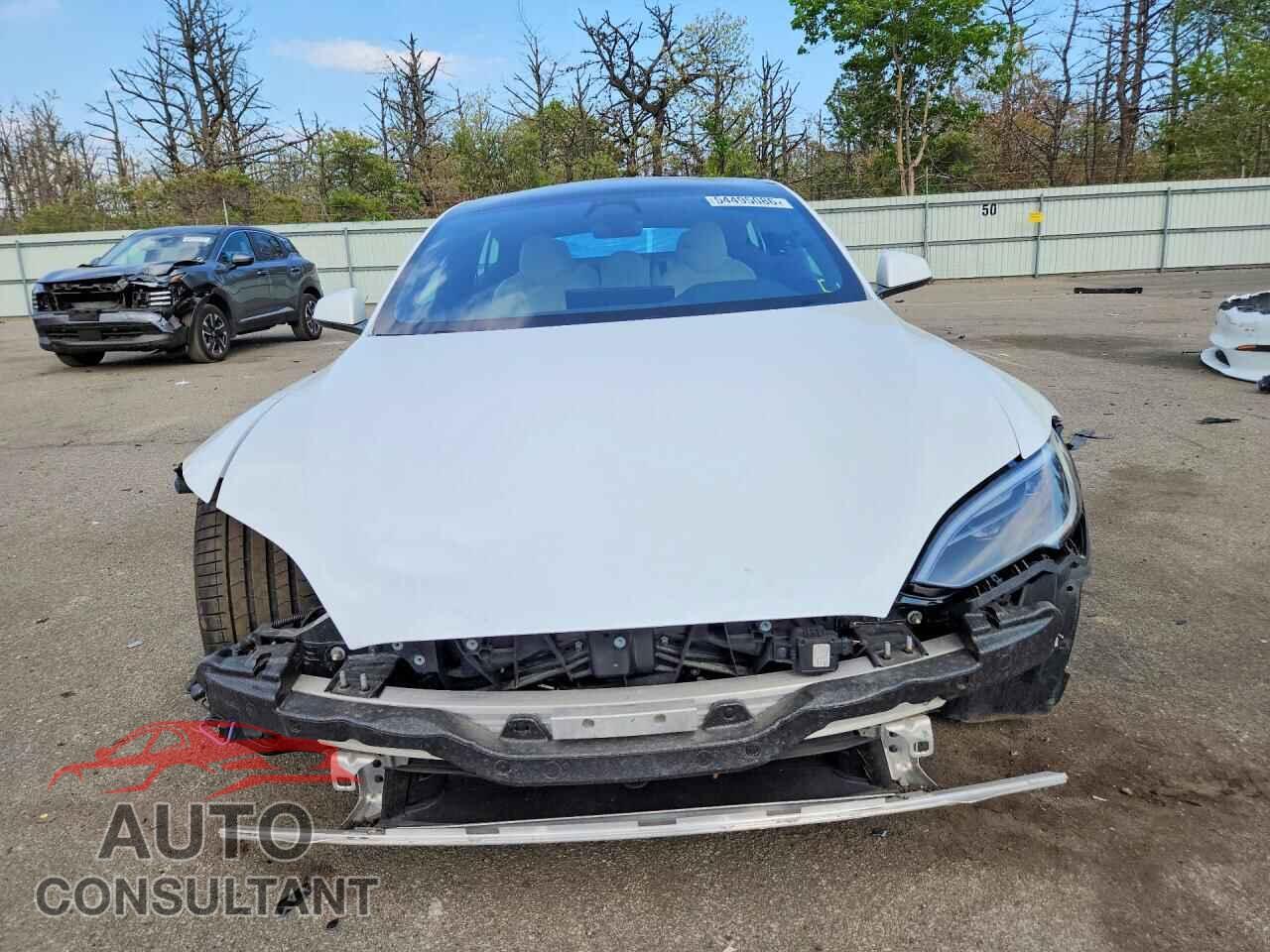 TESLA MODEL S 2022 - 5YJSA1E5XNF487541