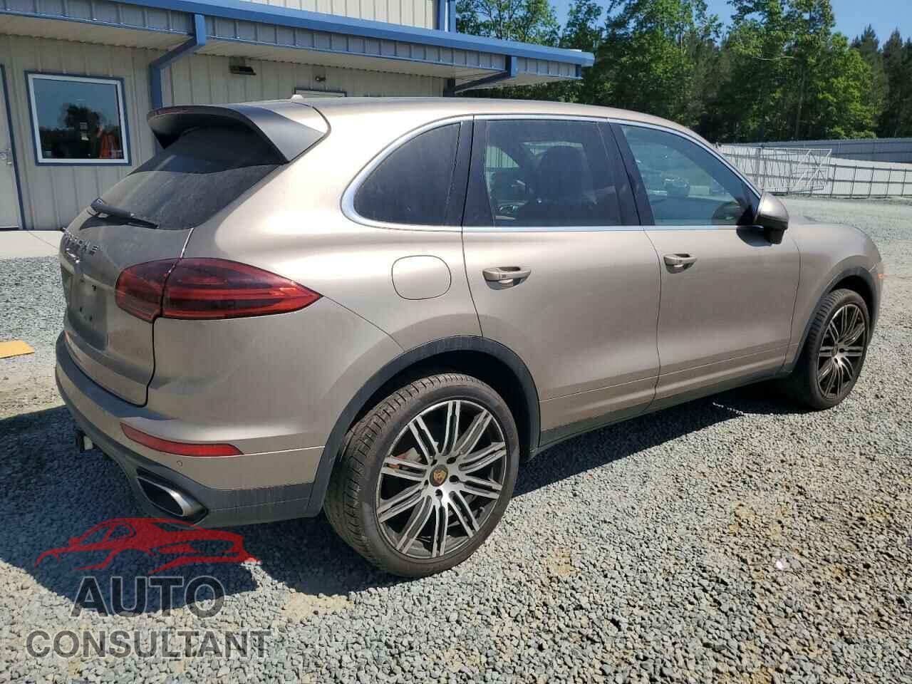 PORSCHE CAYENNE 2016 - WP1AA2A25GKA37765