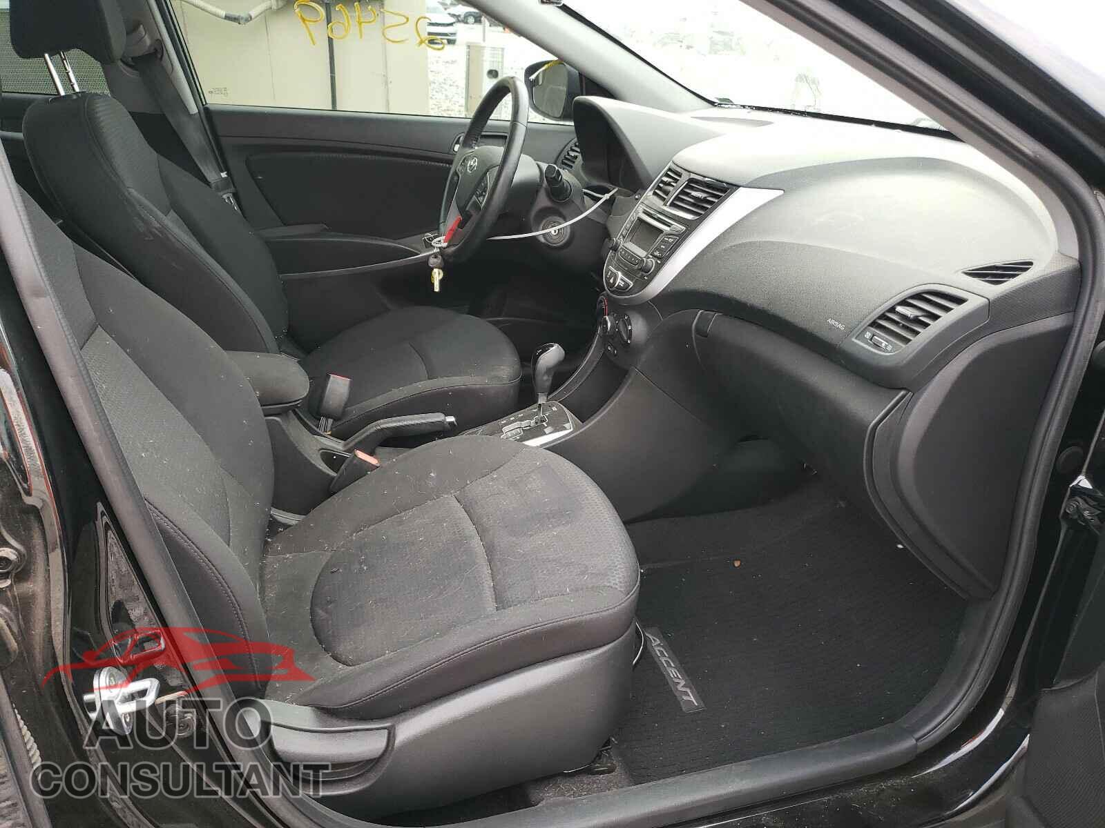 HYUNDAI ACCENT 2017 - KMHCU5AE8HU353630