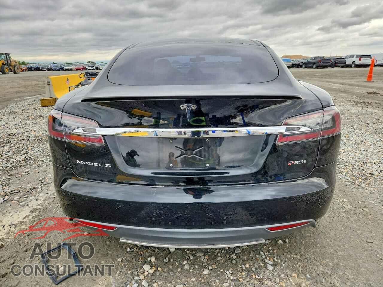 TESLA MODEL S 2013 - 5YJSA1DP4DFP13638