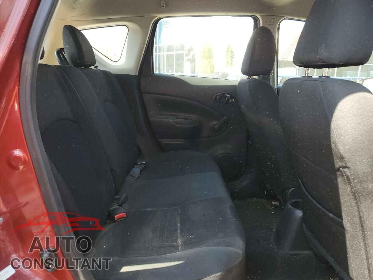 NISSAN VERSA 2017 - 3N1CE2CP3HL356463
