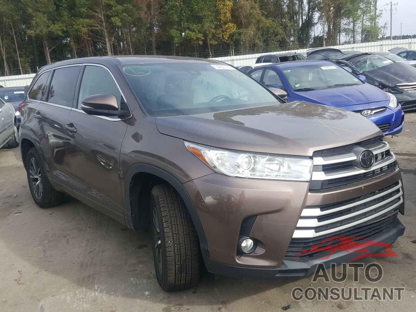 TOYOTA HIGHLANDER 2018 - 5TDZZRFH0JS280743