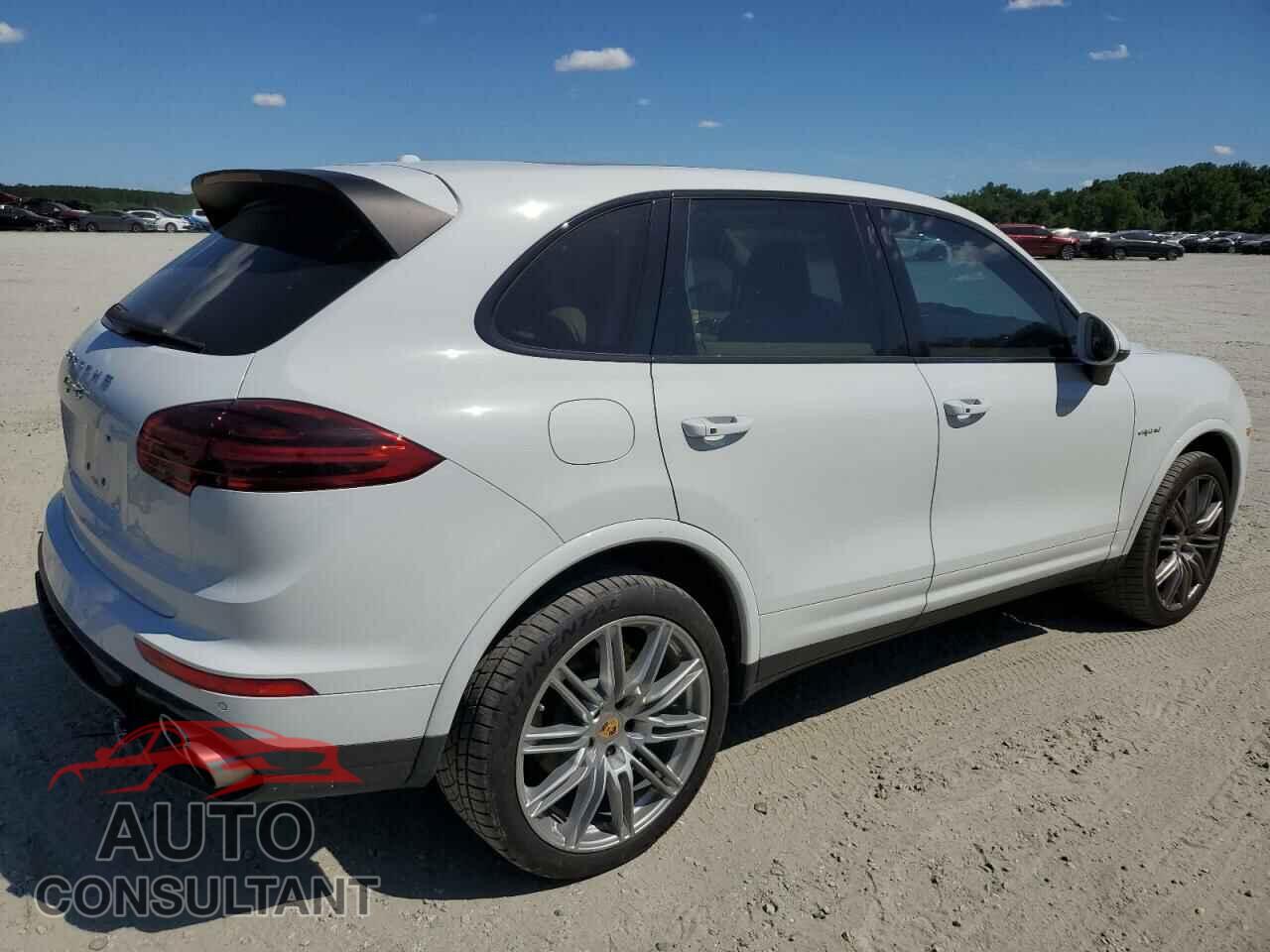 PORSCHE CAYENNE 2017 - WP1AE2A29HLA72891