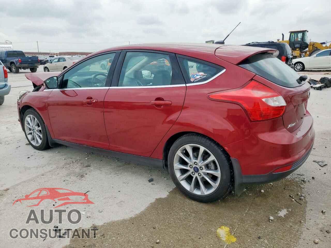 FORD FOCUS 2014 - 1FADP3N27EL228212