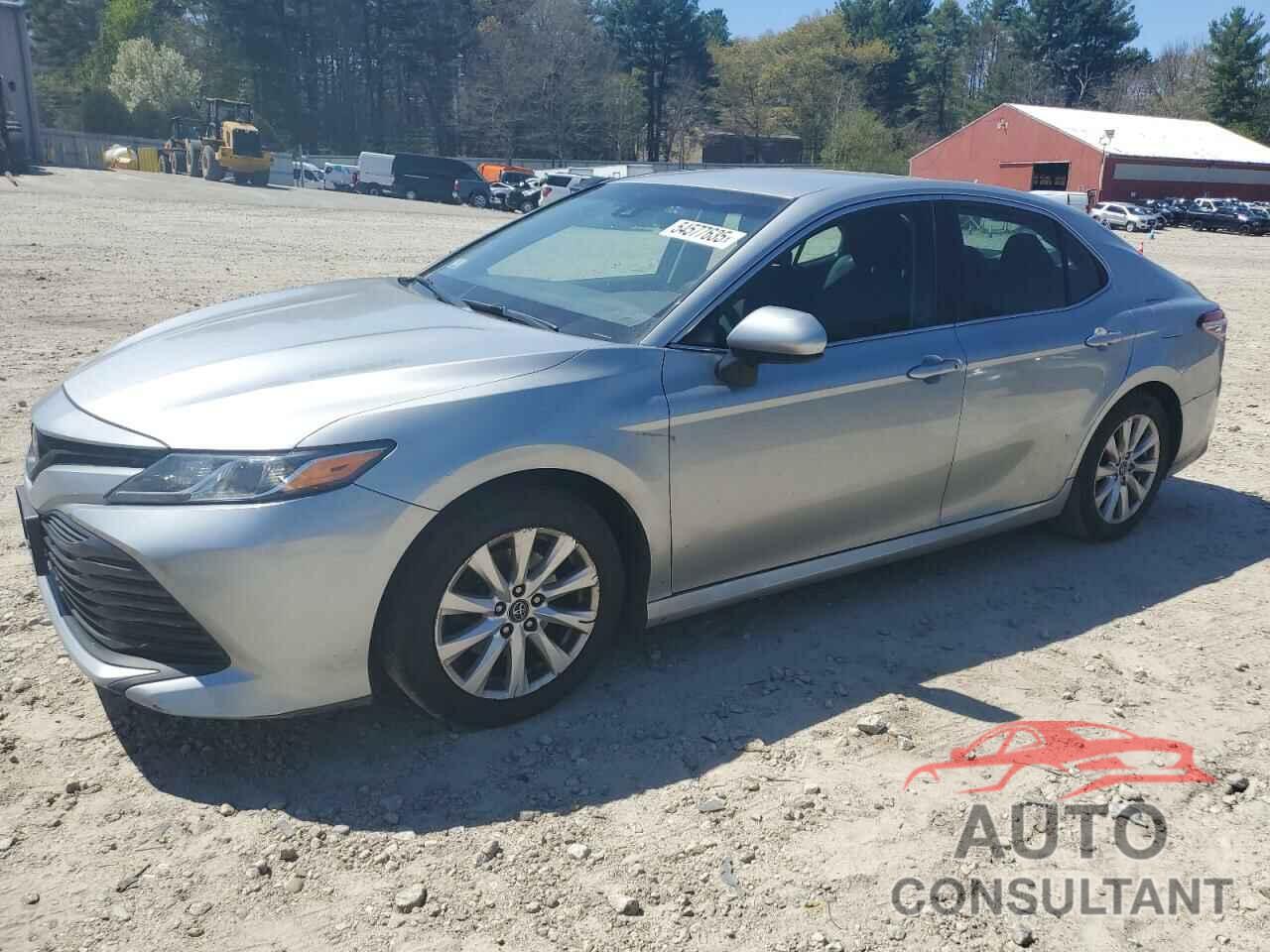 TOYOTA CAMRY 2018 - 4T1B11HK8JU013487
