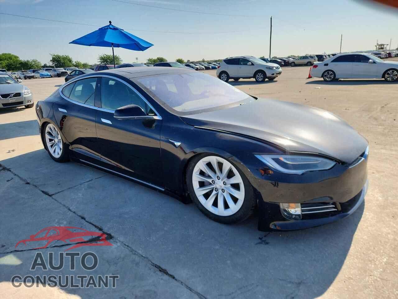 TESLA MODEL S 2017 - 5YJSA1E18HF228483