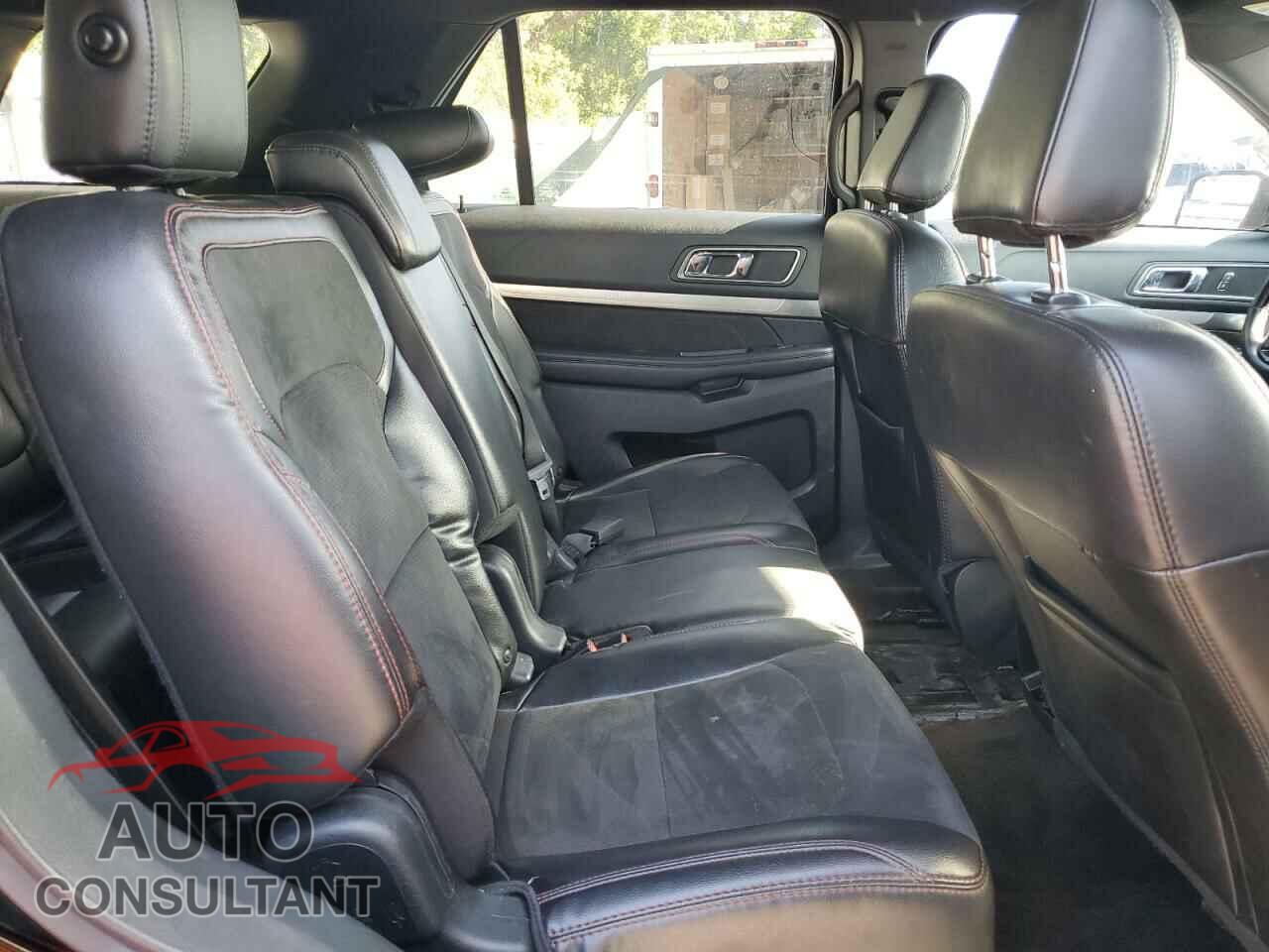 FORD EXPLORER 2018 - 1FM5K7D82JGB75394