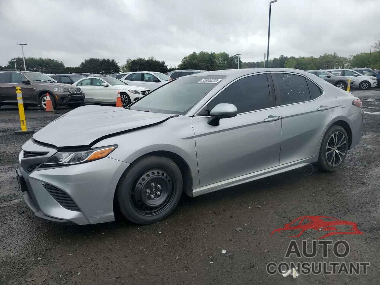 TOYOTA CAMRY 2018 - 4T1B11HK7JU554689