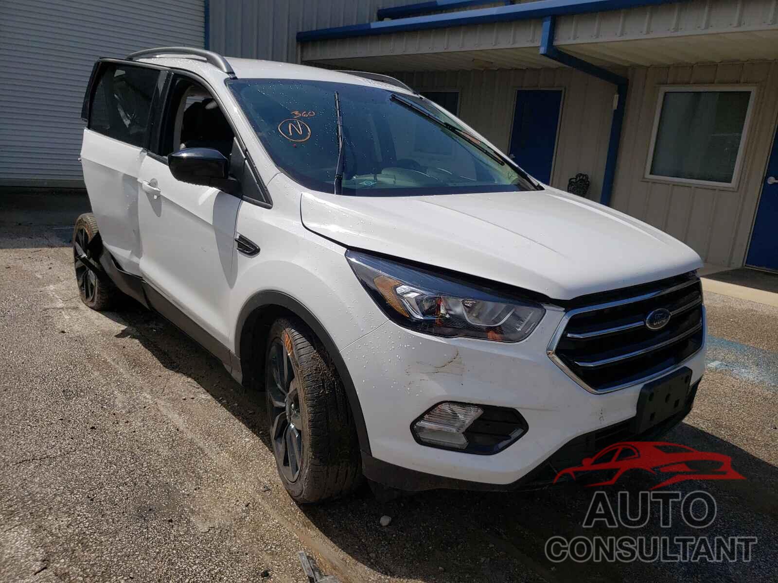 FORD ESCAPE 2018 - 1FMCU9GD5JUC84858