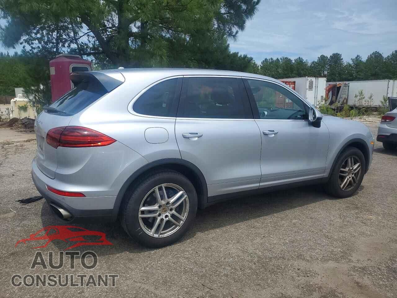 PORSCHE CAYENNE 2016 - WP1AA2A24GLA04850