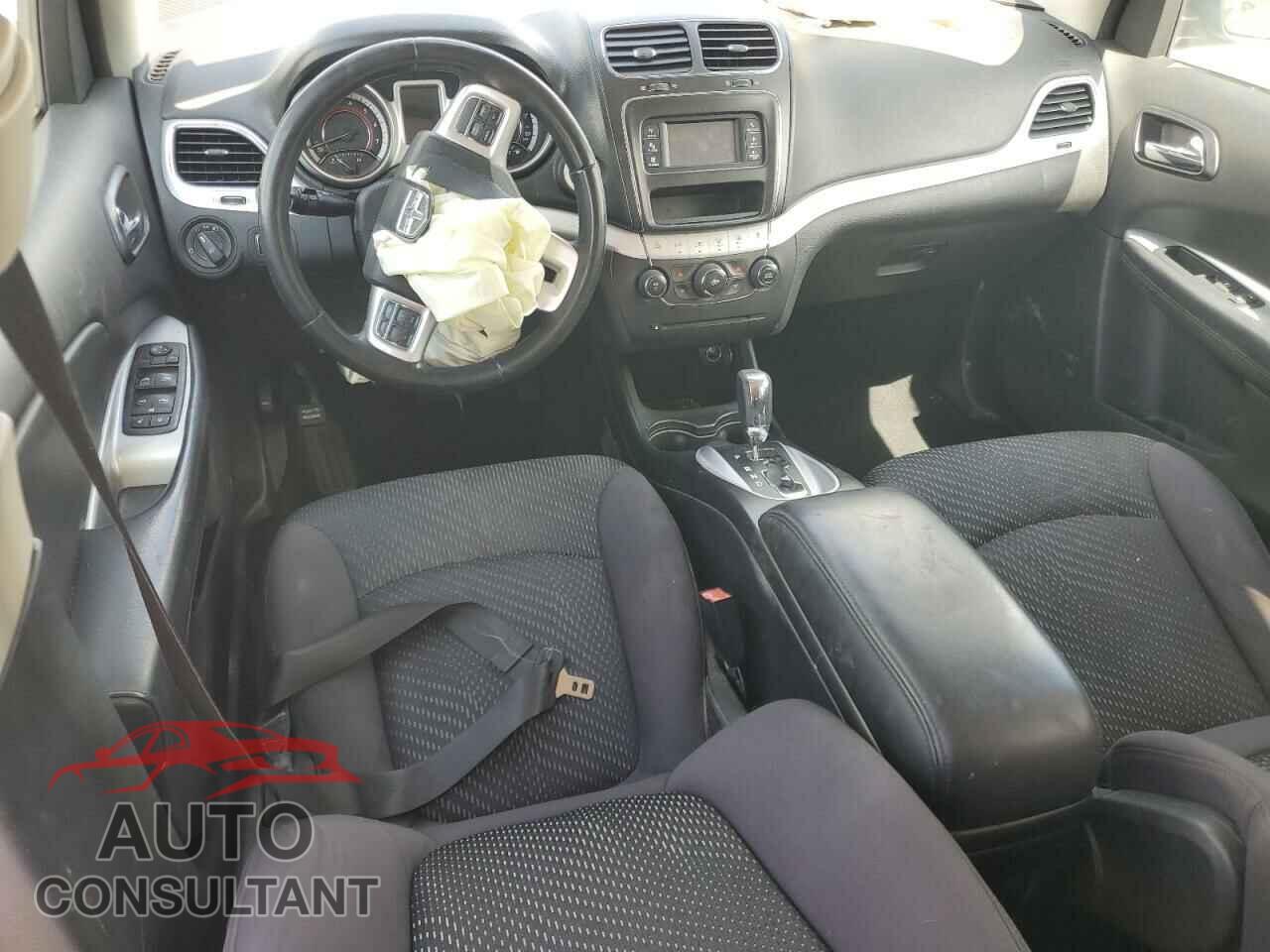 DODGE JOURNEY 2012 - 3C4PDCBG8CT330085