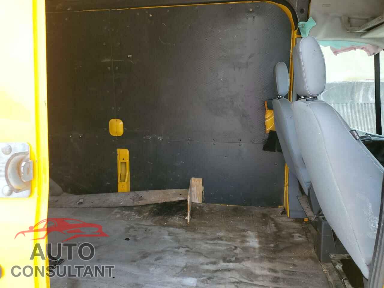 FORD TRANSIT 2018 - 1FTYR2XM2JKA70697
