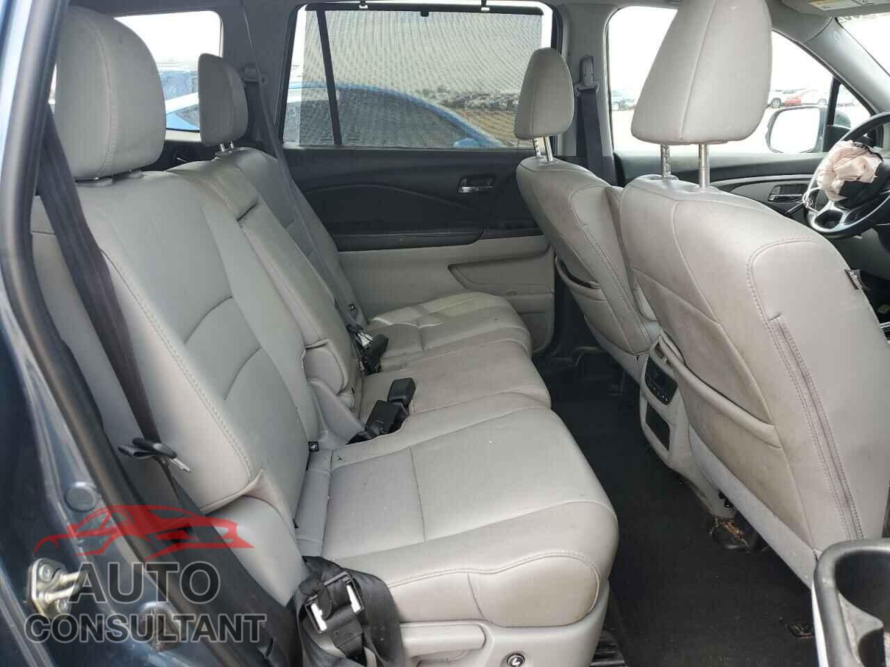 HONDA PILOT 2020 - 5FNYF6H53LB058596