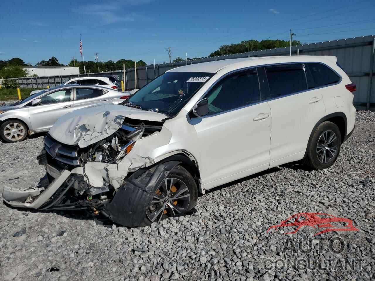 TOYOTA HIGHLANDER 2018 - 5TDZARFH4JS033748