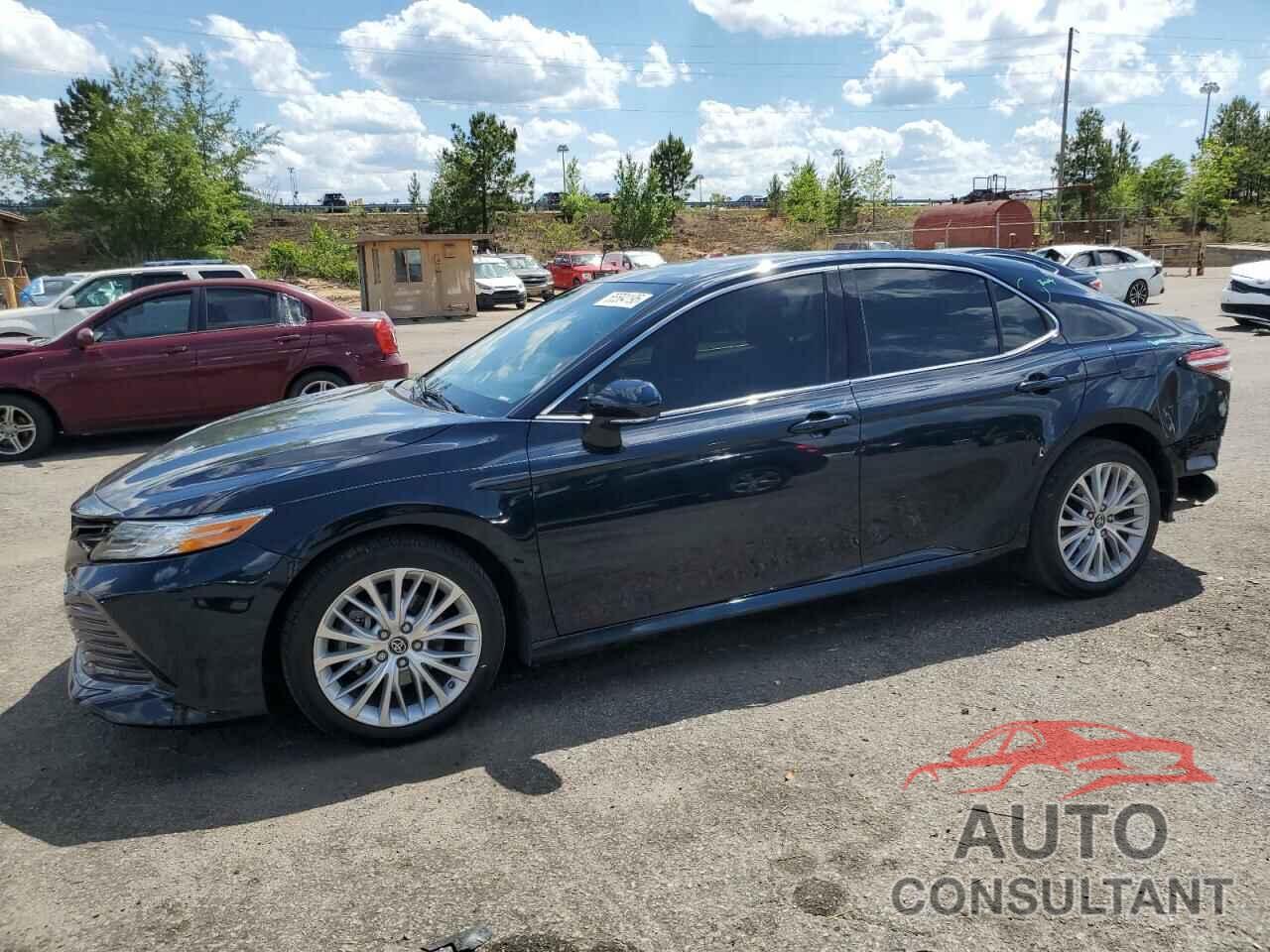TOYOTA CAMRY 2018 - 4T1B11HK0JU533425