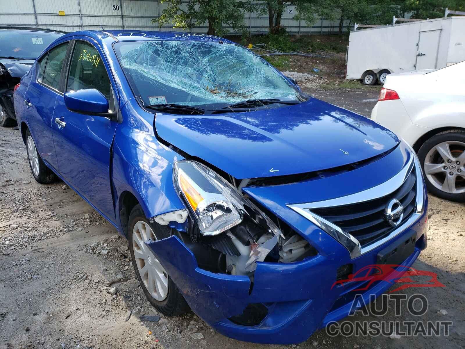 NISSAN VERSA 2017 - 3N1CN7AP4HL844935