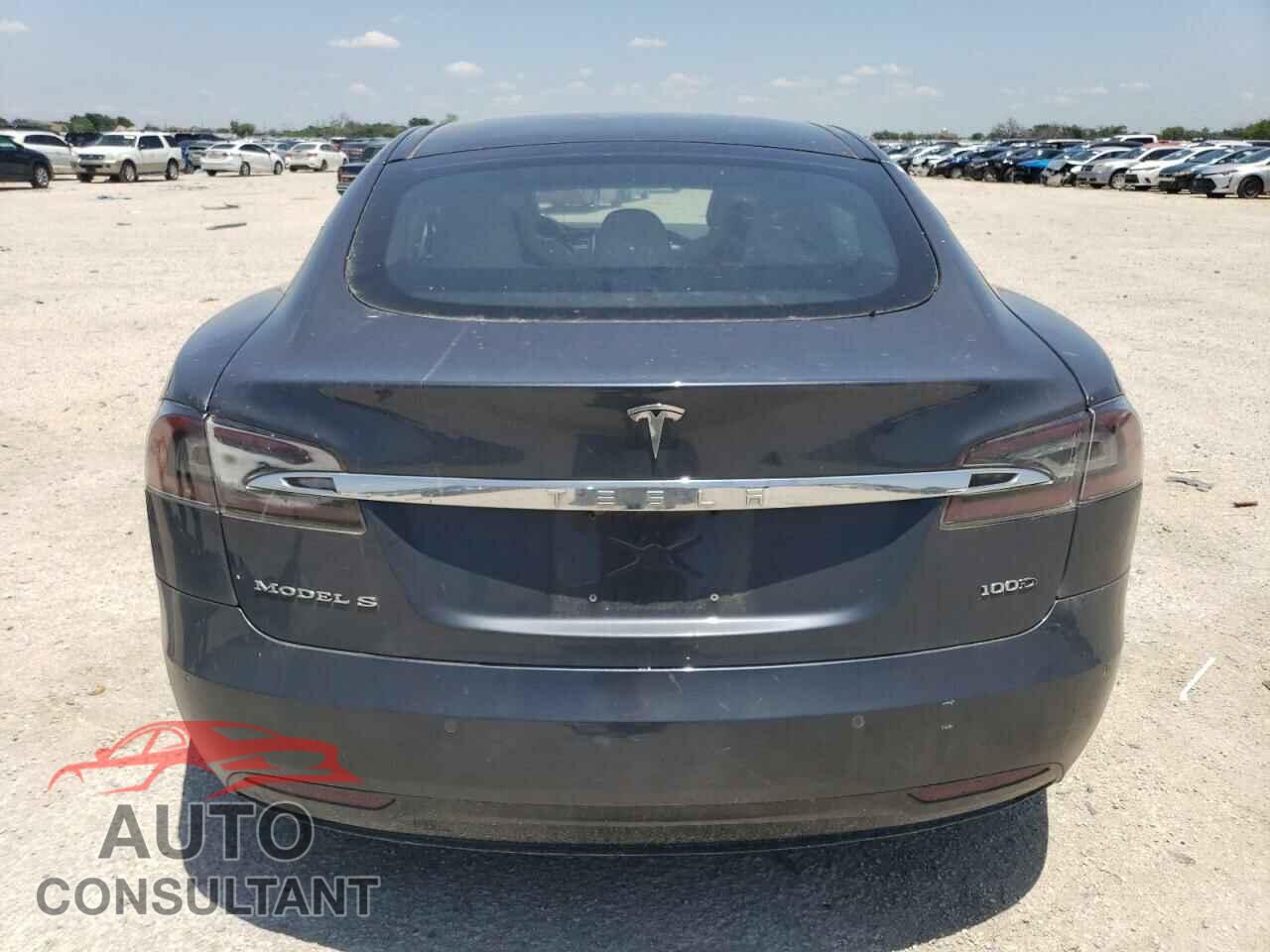 TESLA MODEL S 2017 - 5YJSA1E25HF220902