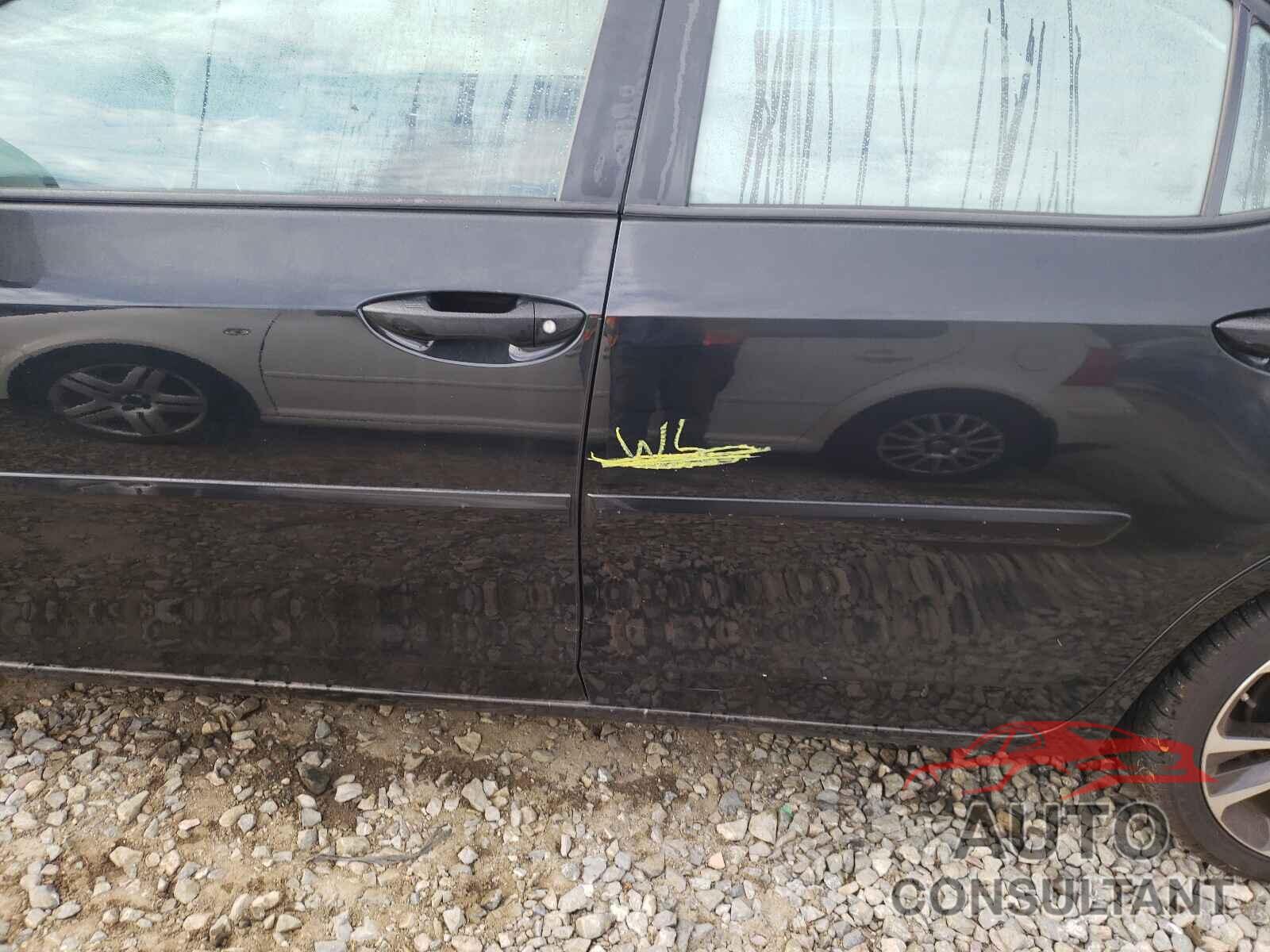 TOYOTA COROLLA 2018 - 2T1BURHE2JC025801