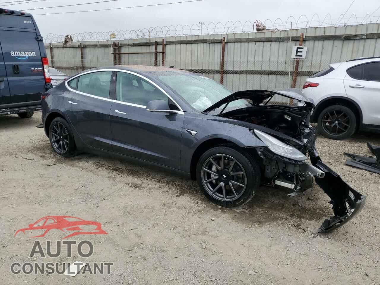 TESLA MODEL 3 2018 - 5YJ3E1EA7JF123805