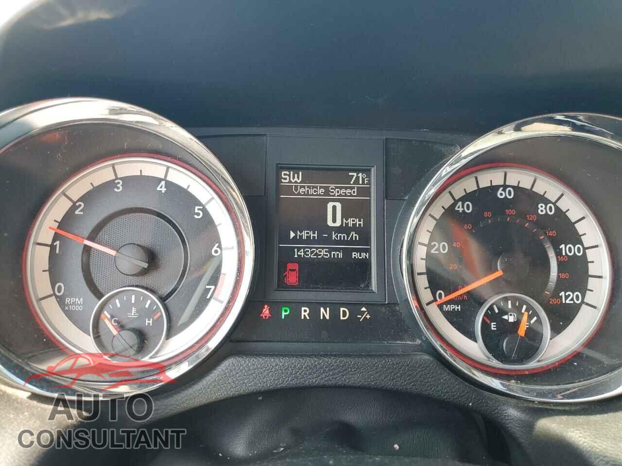 DODGE CARAVAN 2013 - 2C4RDGDG9DR682433