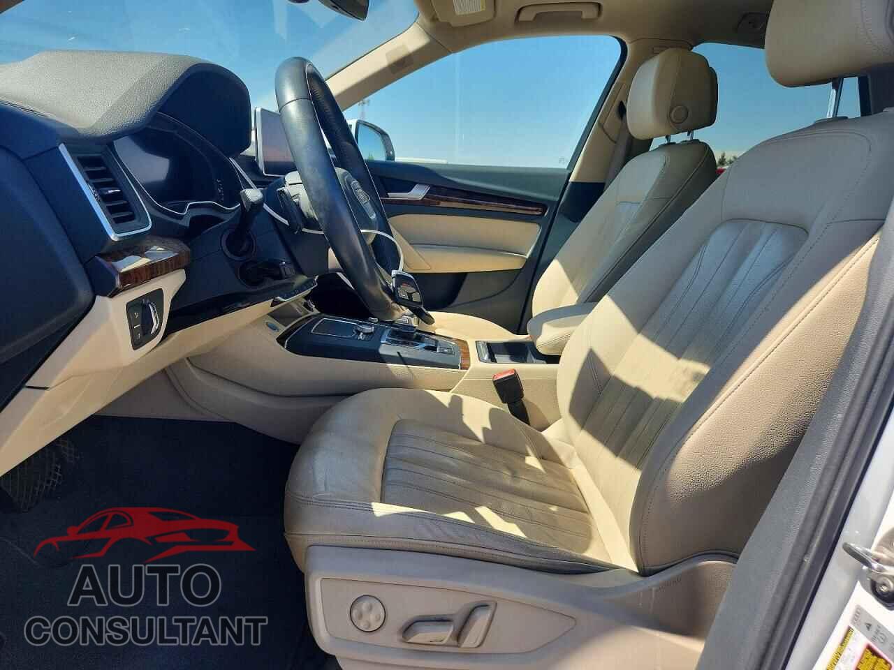 AUDI Q5 2018 - WA1BNAFY4J2153624