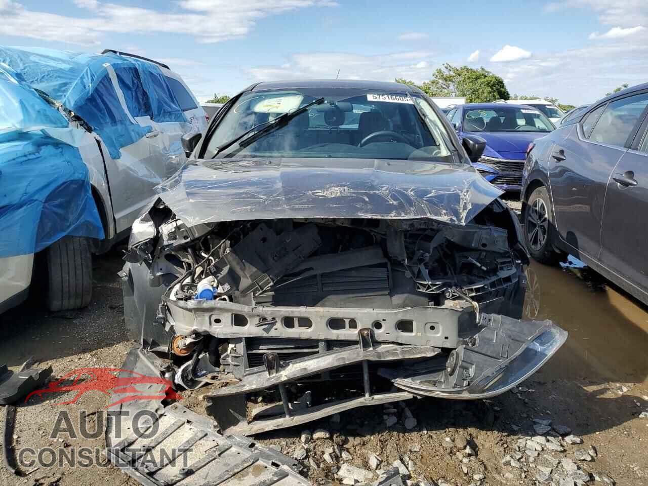 FORD FOCUS 2015 - 1FADP3K2XFL252896