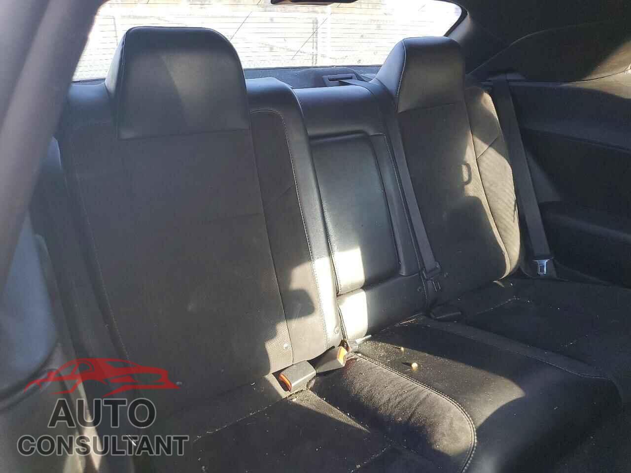 DODGE CHALLENGER 2018 - 2C3CDZGG2JH257252