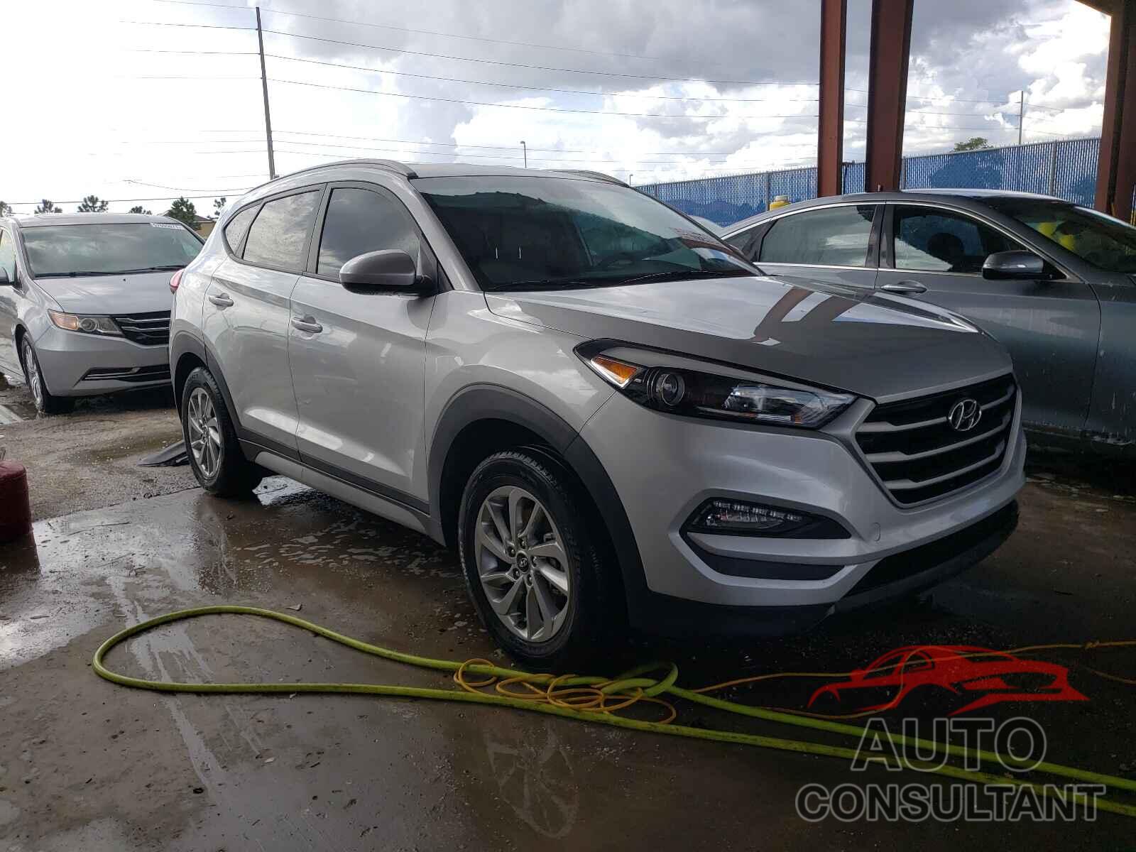 HYUNDAI TUCSON 2018 - KM8J33A47JU754288