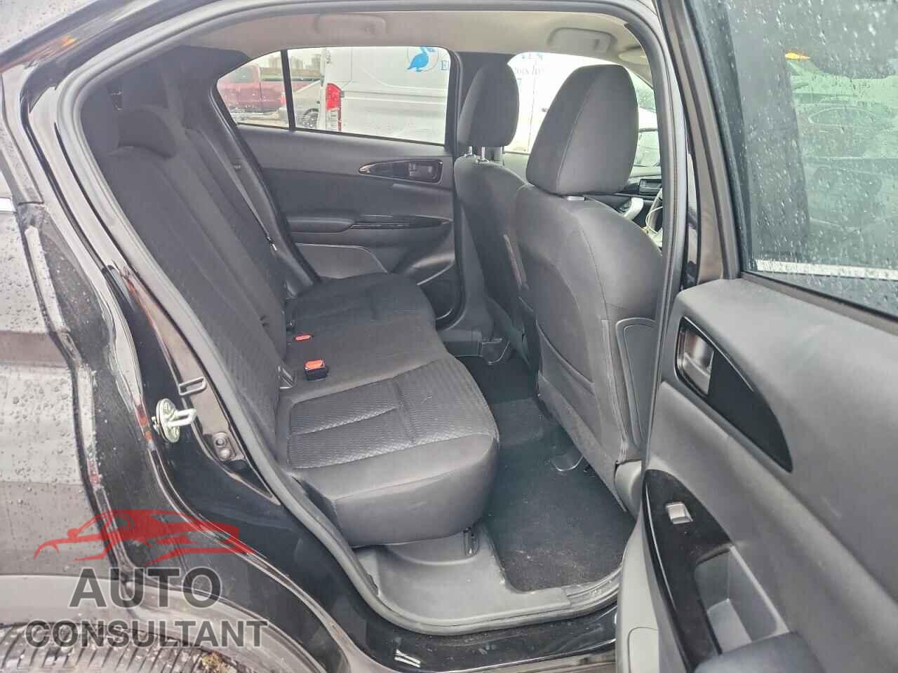 MITSUBISHI ECLIPSE 2024 - JA4ATVAA7RZ048114