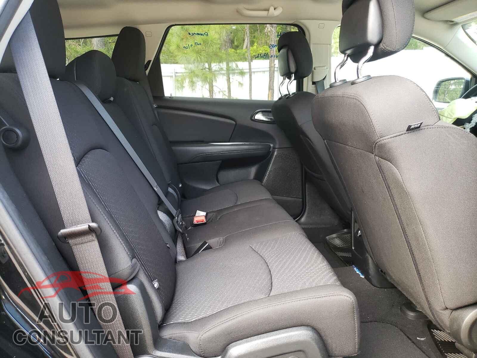 DODGE JOURNEY 2018 - 3C4PDCAB2JT491020