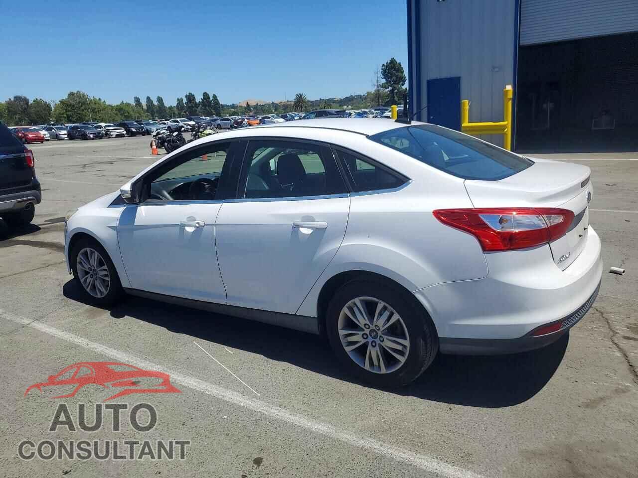 FORD FOCUS 2012 - 1FAHP3H28CL339913