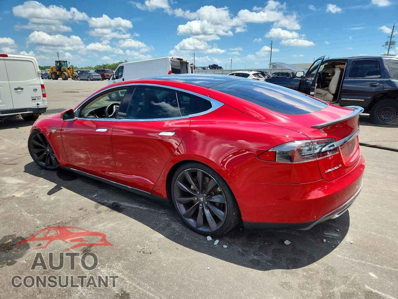 TESLA MODEL S 2013 - 5YJSA1DPXDFP26149