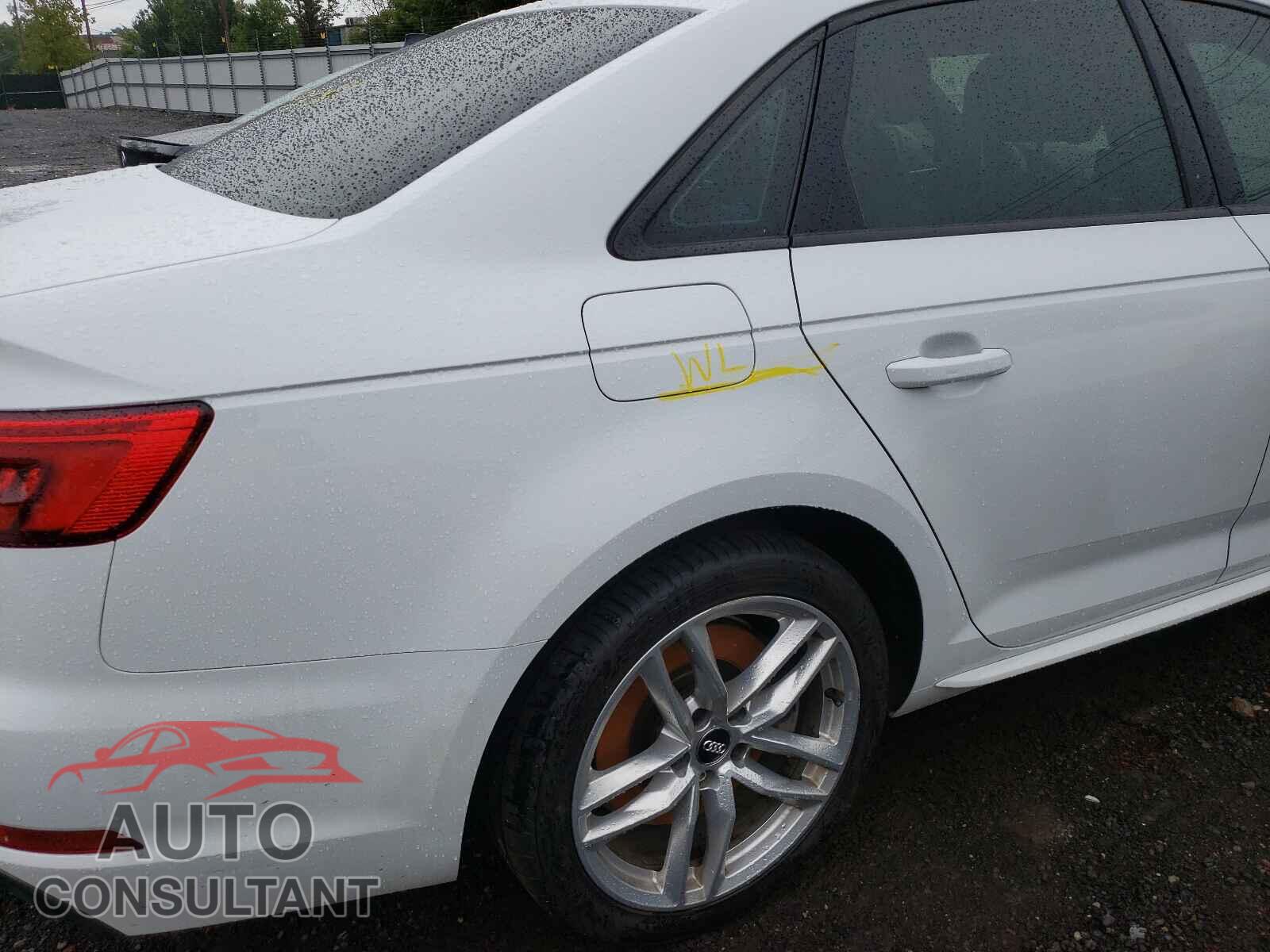 AUDI A4 2017 - WAUDNAF46HN048116
