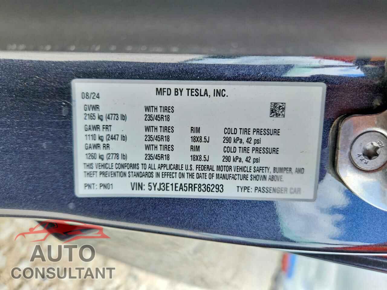 TESLA MODEL 3 2024 - 5YJ3E1EA5RF836293