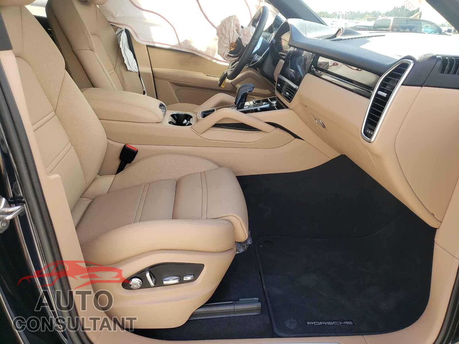 PORSCHE CAYENNE 2021 - WP1AA2AY0MDA01924