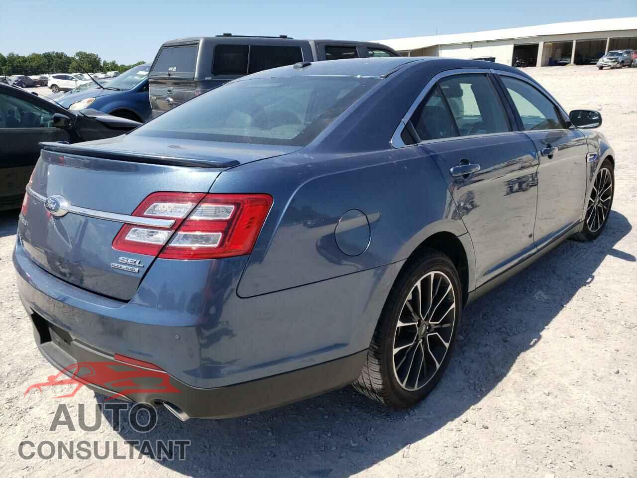 FORD TAURUS 2018 - 1FAHP2E81JG113155