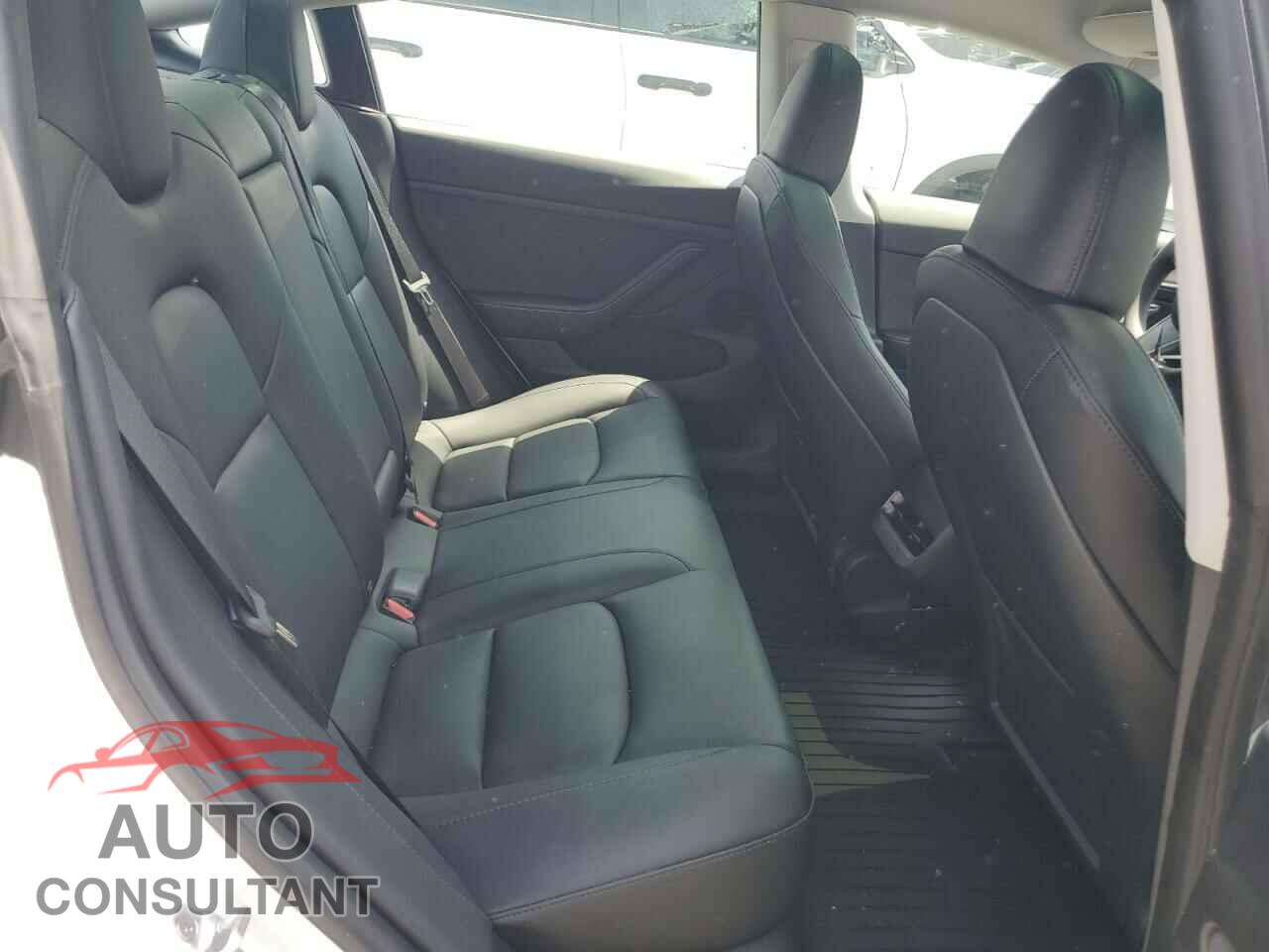 TESLA MODEL 3 2023 - 5YJ3E1EA7PF577464