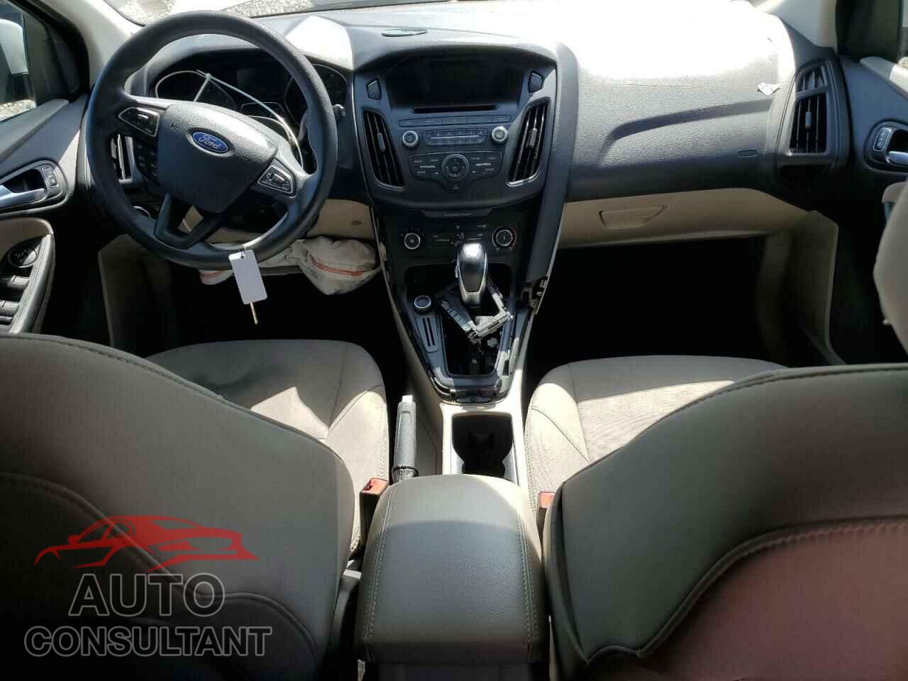FORD FOCUS 2016 - 1FADP3K29GL271148