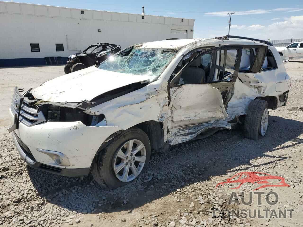 TOYOTA HIGHLANDER 2013 - 5TDBK3EH2DS275522