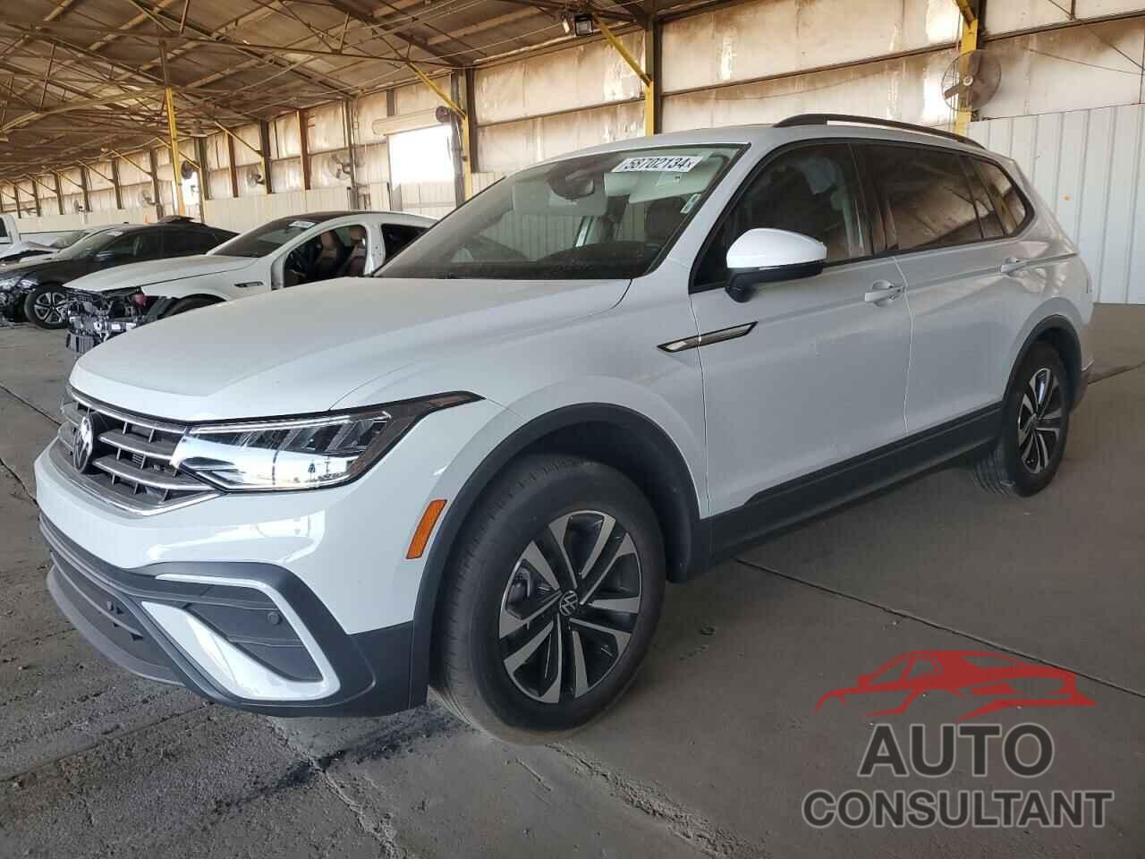 VOLKSWAGEN TIGUAN 2023 - 3VVRB7AX8PM065225