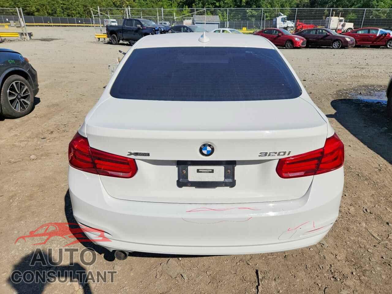 BMW 3 SERIES 2016 - WBA8A3C58GK688351